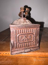 Antico Macinapepe Vintage Industriale