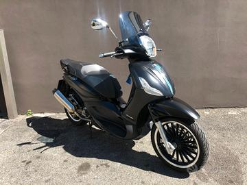 Piaggio Beverly 300 police