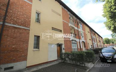 Appartamento a Torino Via dei Pioppi 4 locali