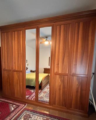 Armadio 6 ante con letto matrimoniale