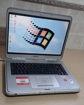 Notebook Compaq R3000 con Windows 98 retrogaming