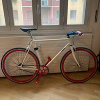 Bici scatto fisso e libero usata pochissimo