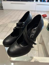 Scarpa in pelle nera n37