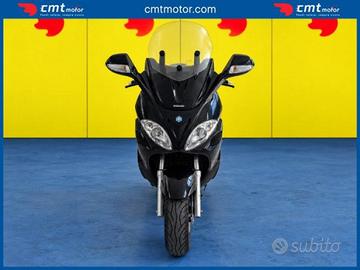 PIAGGIO X9 250 Finanziabile - Grigio scuro - 230