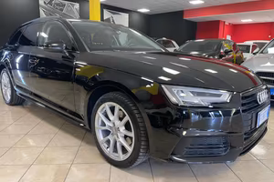 AUDI A4 Avant 2.0 TDI 150 CV Design*LED/NAVI/PDC