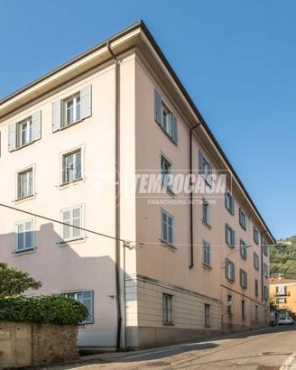 VIA TOMMASO GROSSI, 25 COMO - ZONA BORGHI