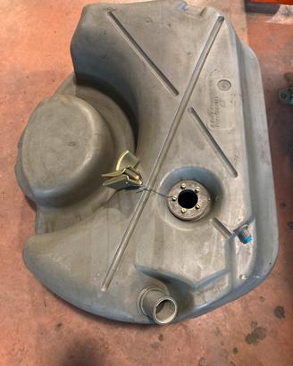 Serbatoio benzina porsche+paraurti+volante