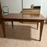 Tavolo in legno