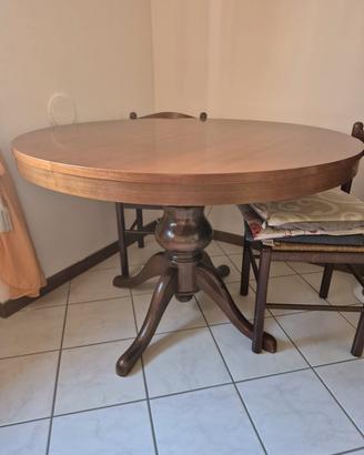 tavolo rotondo allungabile+4 sedie  tutto in legno