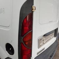 Fanale posteriore sinistro RENAULT KANGOO del 2001