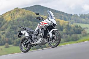 Zontes ZT 703 F Con tris di valigie