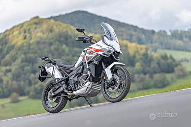Zontes ZT 703 F Con tris di valigie