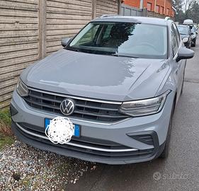 Tiguan 1.5 TSI 150cv benzina  grigia 04/2021