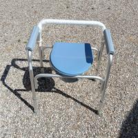 Sedia multifunzione da bagno