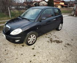 Lancia Ypsilon 1.2 Benz 8v