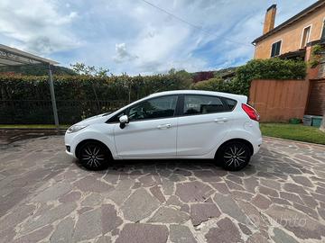FORD FIESTA 75CV NEOPATENTATI