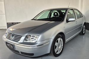 Volkswagen Bora 1.6 16V cat Highline