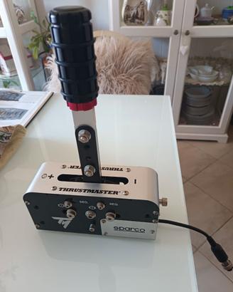 Thrustmaster TSS Handbrake Sparco + Cambio TH8A
