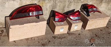Renault Clio 4 SW kit fari posteriori
