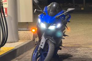 Yamaha yzf r125