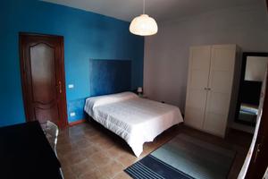 Stanza arredata, zona Ognina/Circonvallazione