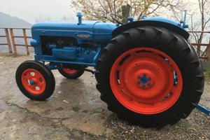 Trattore fordson Major