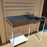 Mobiletto con lavandino