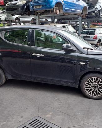 LANCIA Y 2011 SOLO PER RICAMBI