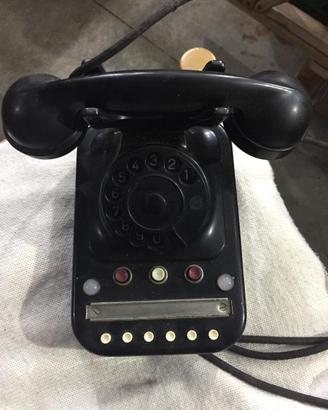 Telefon bachelite
