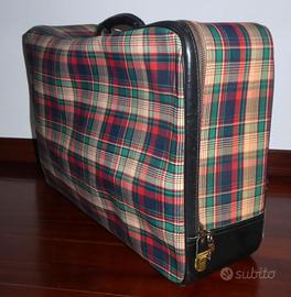 Valigia vintage in tessuto scozzese
