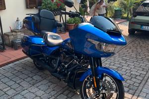 Harley-Davidson Road Glide 117 – Blu Perlato