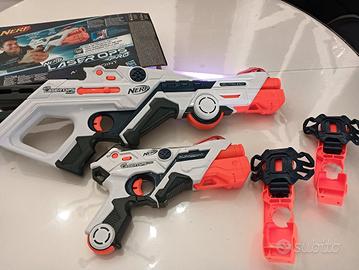fucile e pistola laser nerf
