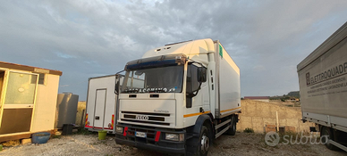 Iveco 150 23 frigo