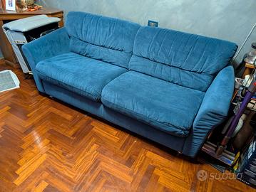 divano letto matrimoniale molto bello e di qualità