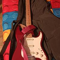 fender Stratocaster squier rossa