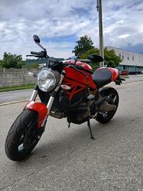 Ducati Monster 821