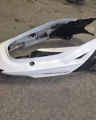Carena Posteriore Completa + Faro - Kymco Agility 