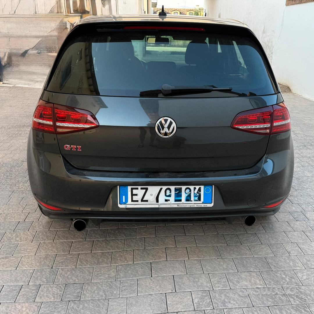 Volkswagen Golf 2015 photo 2