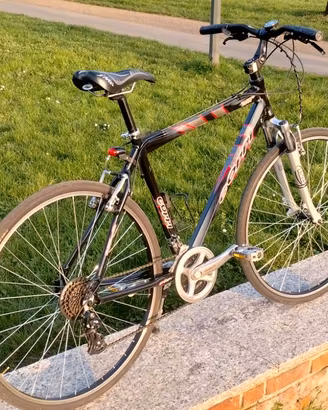 Ibrida Fausto Coppi Alluminio 28" 21V Altus