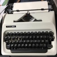 Macchina da scrivere