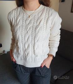 Maglione invernale bianco a trecce