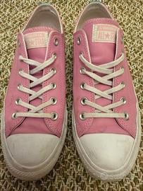 Converse basse rosa edizione limitata