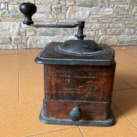 Macinini da caffè antichi