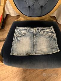 Gonna jeans Guess vita bassa , molto corta tg M