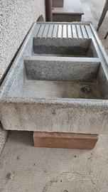 lavandino in granito usato
