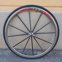 Ruota anteriore carbonio