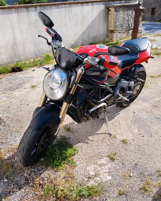 MV AGUSTA BRUTALE 989R 2010