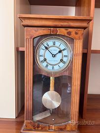 Orologio a Pendolo da Parete "Victime" - In Legno