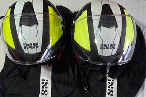Caschi IXS  taglie XL e M