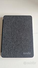 Ebook reader Kindle Colorsoft più custodia 